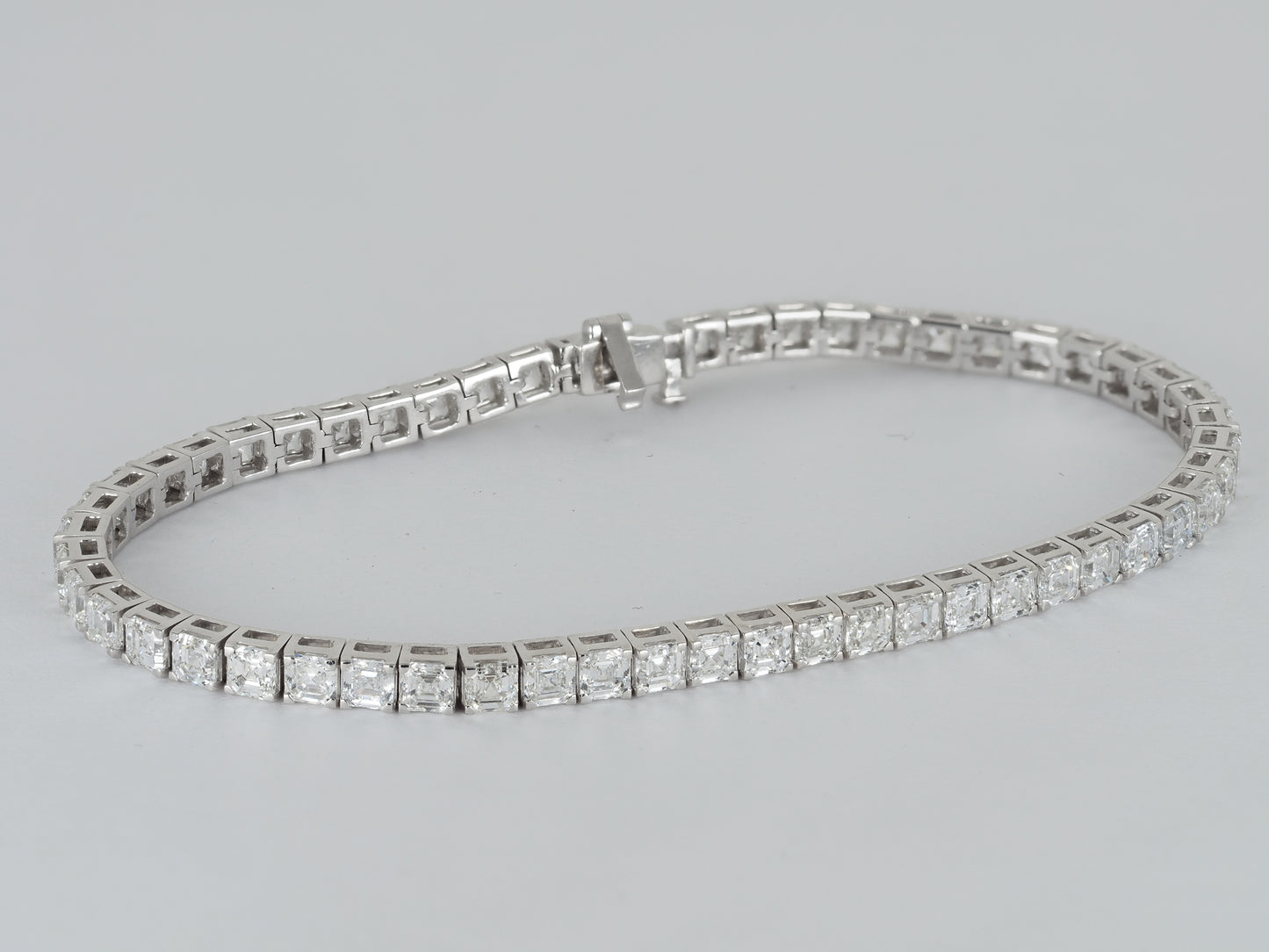 Tennis Bracelet 14K White Gold with 8.6 ct Asscher Lab-Grown Diamonds (DEF/VVS)