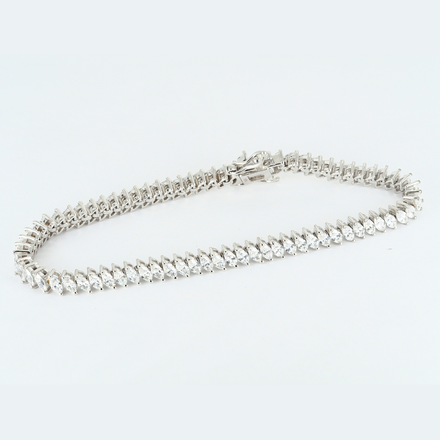 Tennis Bracelet 14K White Gold with 4.7 ct Marquise Lab-Grown Diamonds (DEF/VVS)