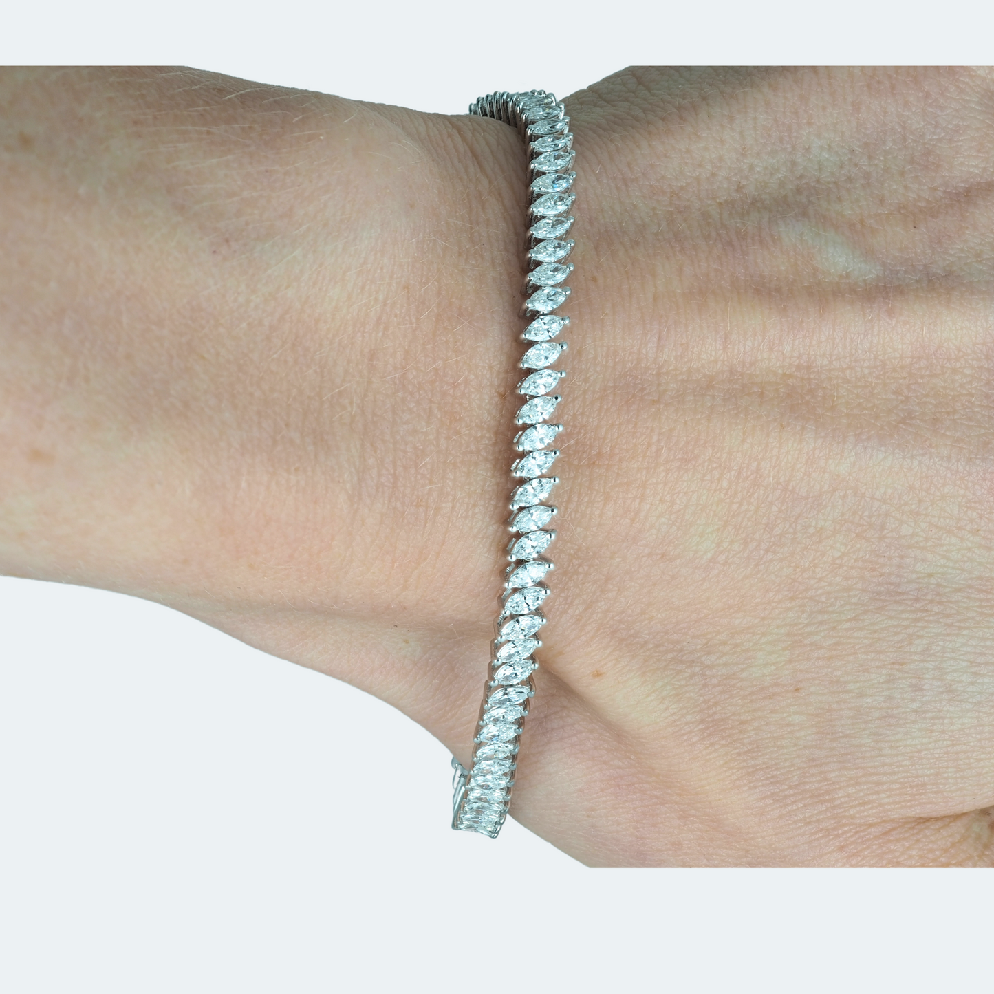 Tennis Bracelet 14K White Gold with 4.7 ct Marquise Lab-Grown Diamonds (DEF/VVS)