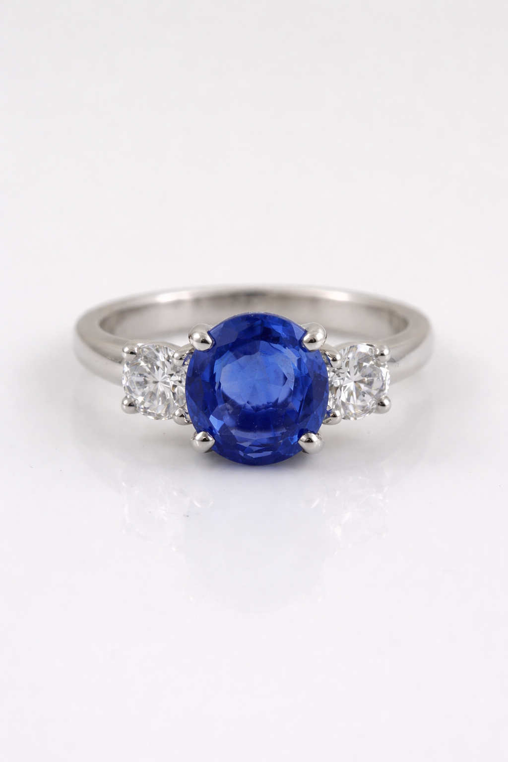 Engagement-style ring Custom made 18KW Sapphire 5ct Diamonds 1ct