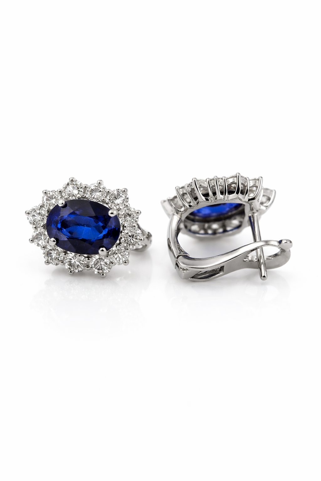 Earrings 18KW gold  Natural Sapphire Oval 4.2ct  with Natural Belgium Diamonds