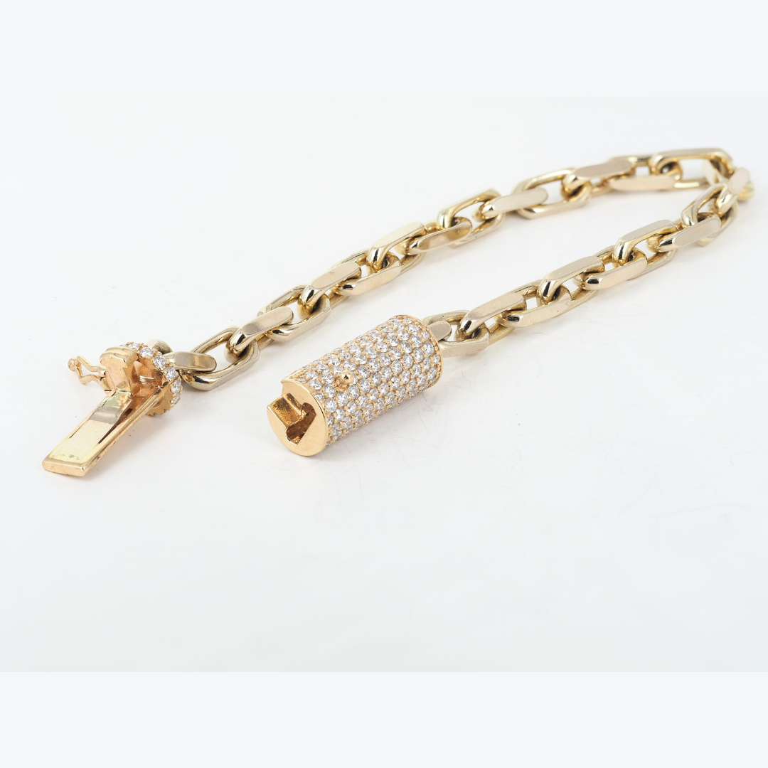 Bracelet 14KY Gold Lock with  Lab Grown Diamonds