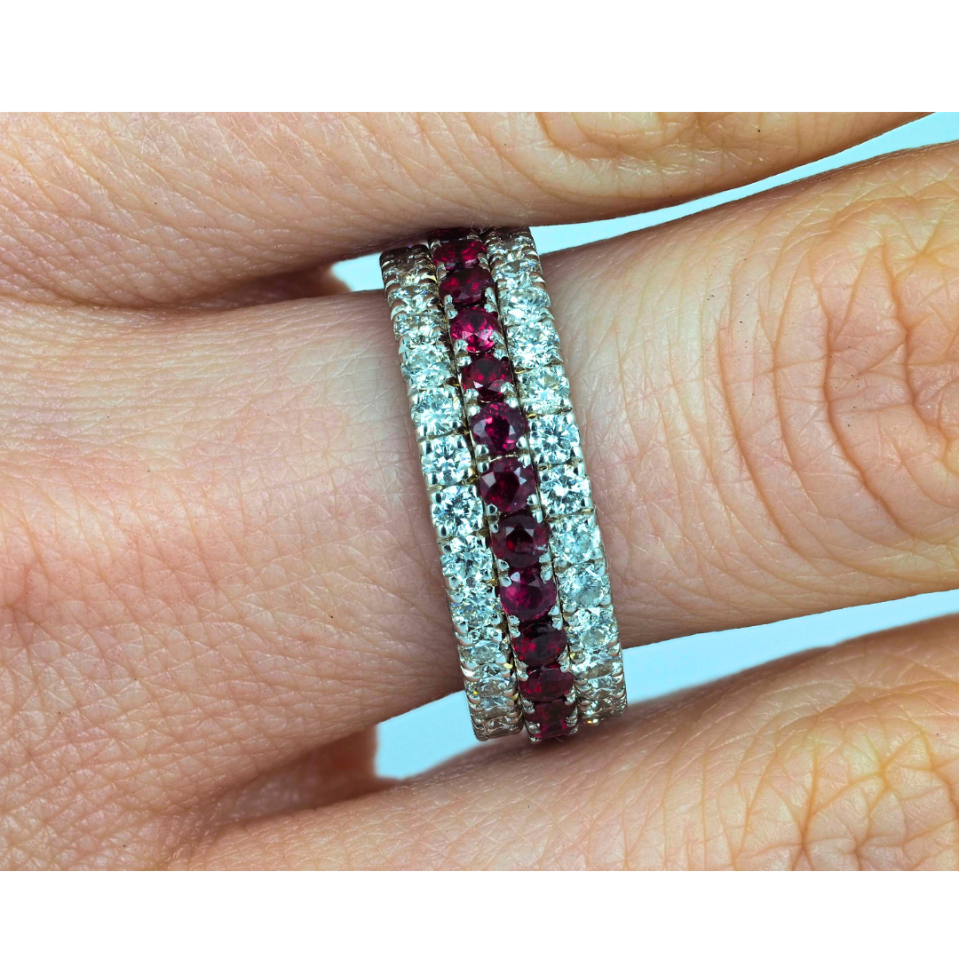 Ring 18K White Gold with Diamonds and Rubies