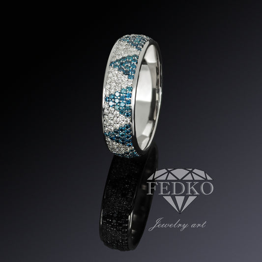 Ring "The Triangle"